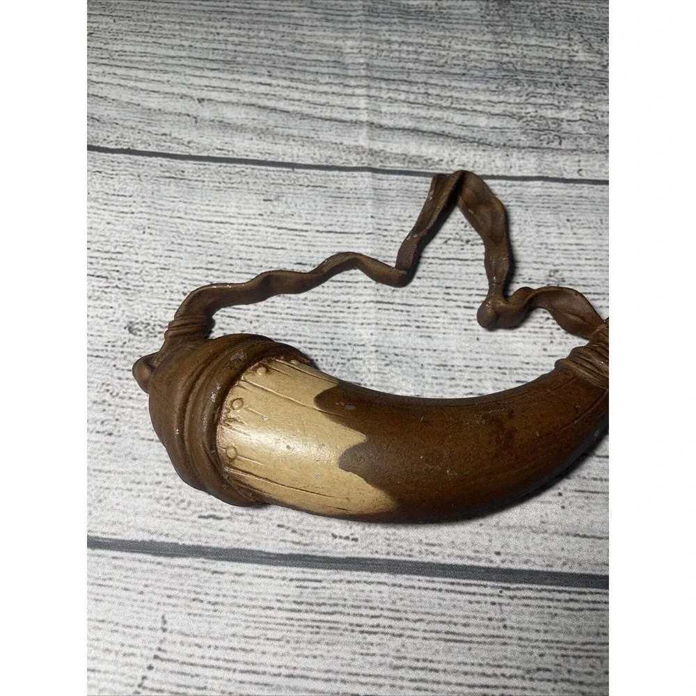 Vintage‎ Sexton MetalbWall Hung Powder Horn